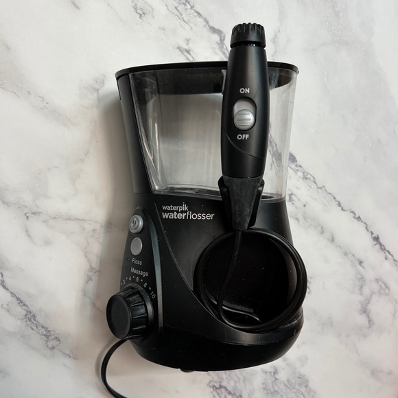 WaterPik Water Flosser and Accessories - Picture 2 of 4